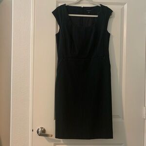 🧨 Ann Taylor Black Dress